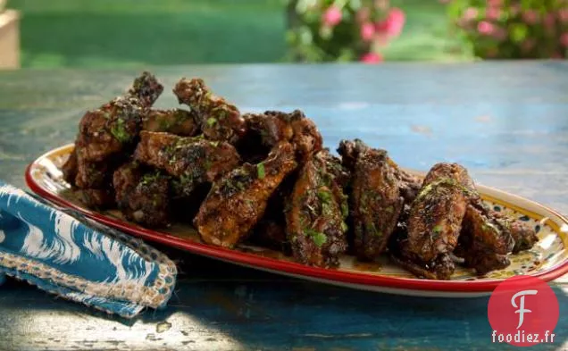 Ailes de Poulet Jerk Fumé avec Trempette au Miel et au Tamarin