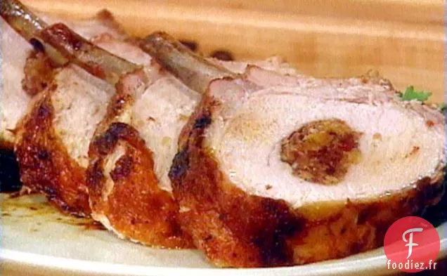 Rôti de Côte de Porc avec Farce aux Canneberges et Abricots