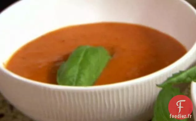 Soupe Crémeuse à la Tomate et au Poivre Rôti