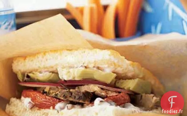 Sandwichs d'Agneau, Tomates Rôties et Artichauts à Tartiner aux Olives