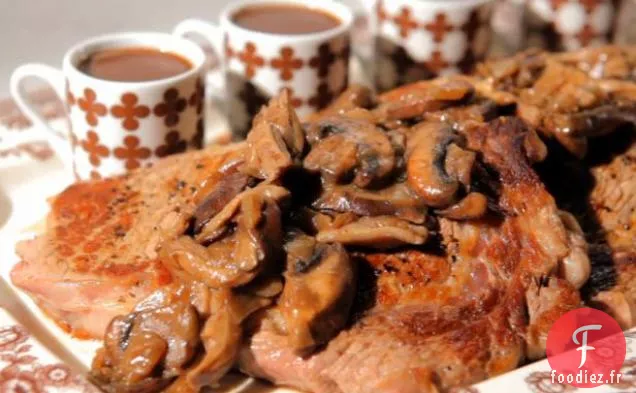 Steaks d'Entrecôte avec Sauce au Chocolat Salée
