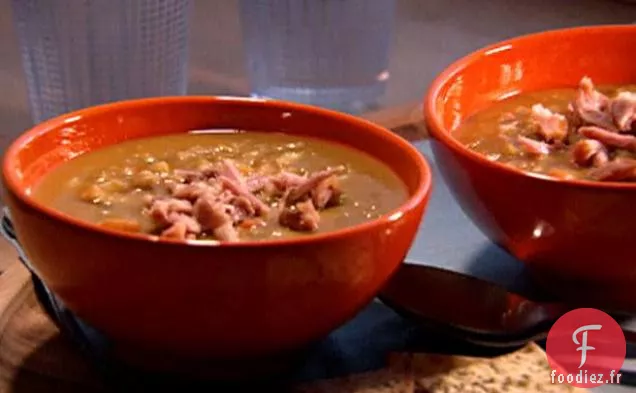 Soupe de Pois Cassés avec Jarrets de Jambon
