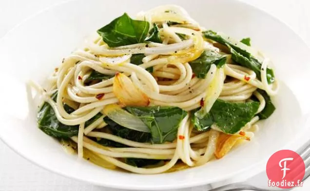 Spaghettis à l'Ail et aux Légumes verts