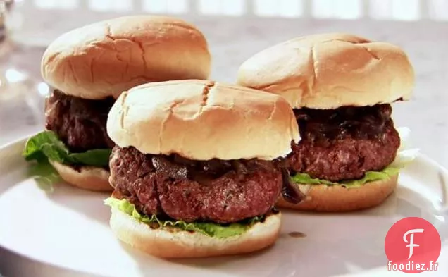 Hamburgers Maison à la Bière avec Compote d'Oignons Rouges