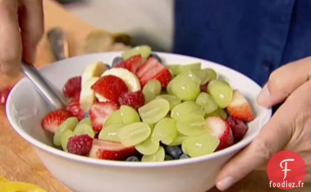 Salade de Fruits Frais au Yaourt au Miel et à la Vanille