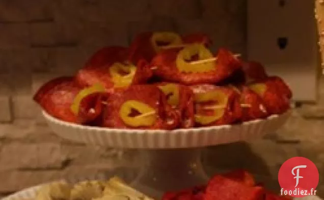 Rouleaux de Salami, Fromage à la Crème et Pepperoncini