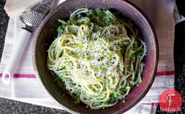 Spaghetti Au Pesto À La Crème De Brocoli