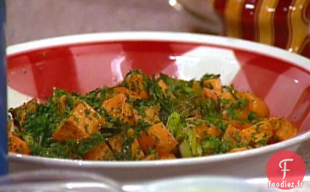 Salade de Patates Douces Rôties et d'Oignons Verts