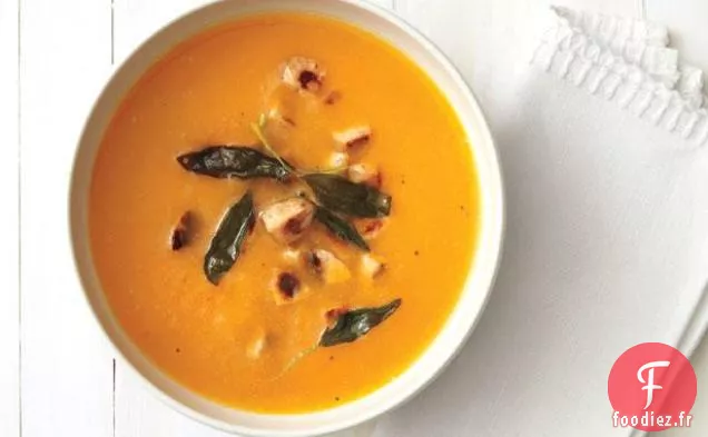 Soupe De Courge Musquée Avec Saucisse De Poulet