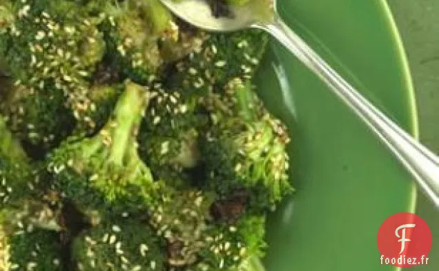 Brocoli À La Sauce Aux Haricots Noirs Et À L'ail
