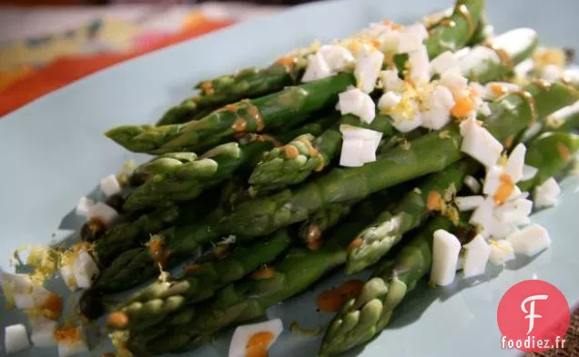 Asperges avec Vinaigrette Acidulée et Fumée