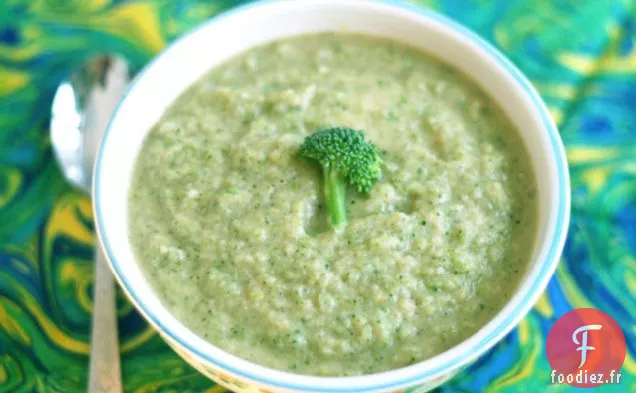 Soupe au Cheddar au brocoli et au chou-fleur