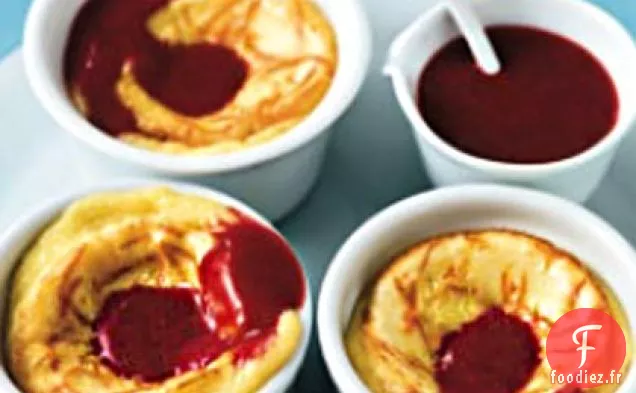 Crème Pâtissière Aux Agrumes Au Four Avec Sauce Aux Framboises