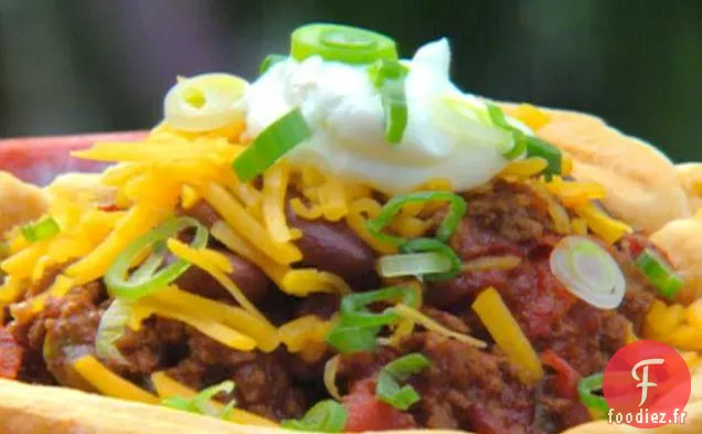 Cinq Chili d'alarme dans le bol à biscuits