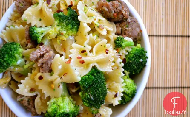 Pâtes Épicées à la Saucisse et au Brocoli