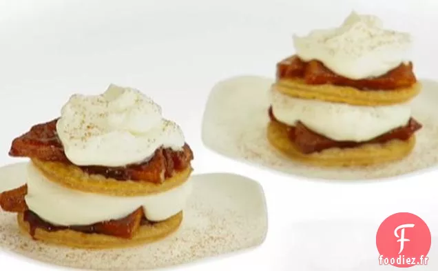 Tartes aux Pommes Rôties à la Crème Fouettée