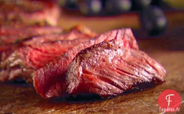 Entrecôte avec Vinaigrette aux Olives Noires