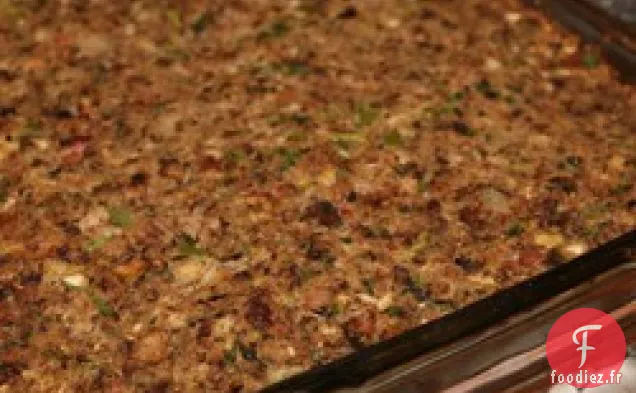 Farce aux Saucisses, Bacon, Pommes et Pains de Maïs