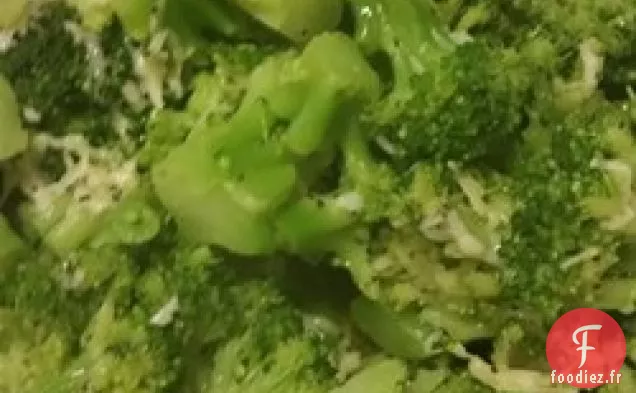 Brocoli au Beurre de Graines de Pavot et Fromage Parmesan