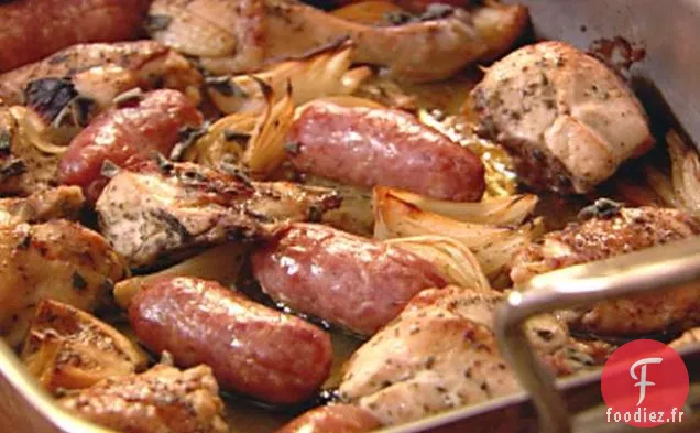 Poulet et Saucisse à la Sauge et à l'Oignon à une Poêle
