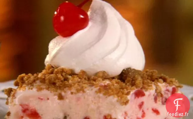 Dessert à la Crème Glacée à la Vanille Et aux Cerises