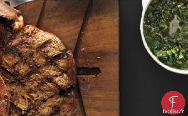 Steak Grillé Avec Sauce Aux Câpres