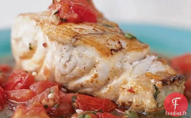 Mérou Cuit au Four avec Sauce Tomate Épaisse