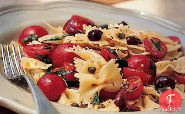 Pâtes Nœud Papillon aux Tomates Cerises, Câpres et Basilic