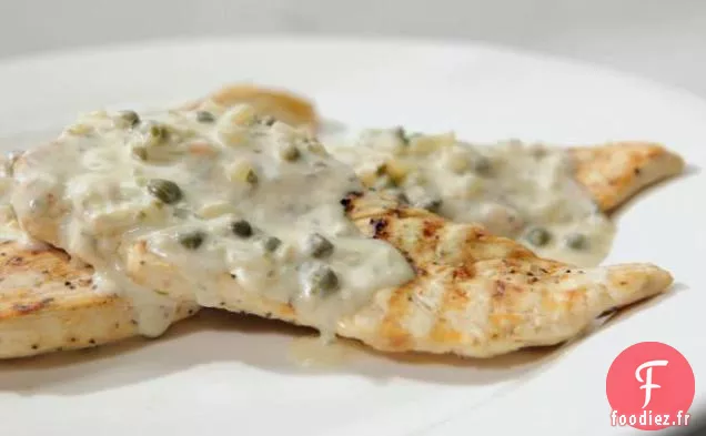Poulet Grillé avec Sauce Crémeuse aux Câpres