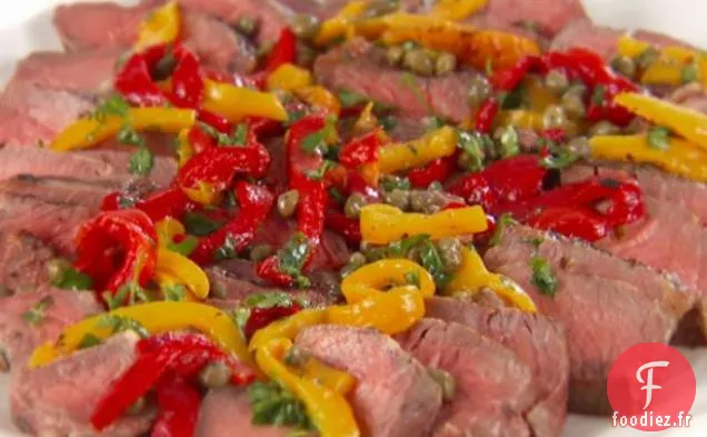 Steaks de Surlonge grillés avec Salsa au Poivre et aux Câpres