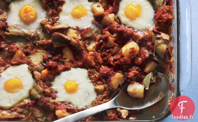 Oeufs Au Purgatoire Avec Coeurs D'Artichaut, Pommes De Terre Et Câpres