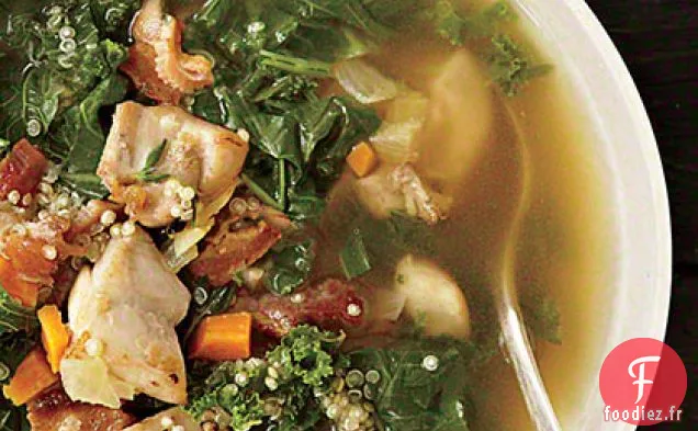 Soupe au Poulet, au chou Frisé et au Quinoa