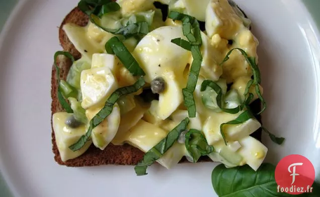 Salade D'Œufs Citronnés Au Basilic Et Câpres