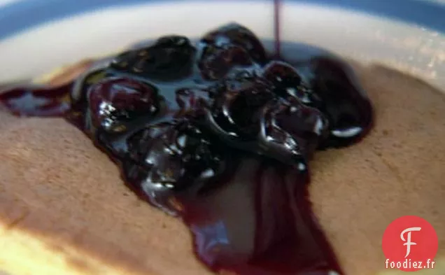 Mélange de Crêpes Instantanées Maison et Sirop de Myrtille