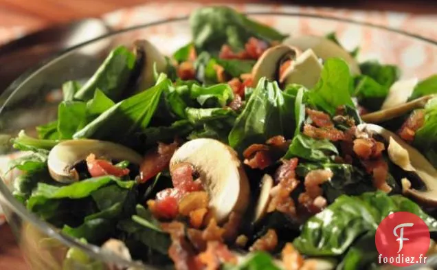 Salade d'Épinards avec Vinaigrette à l'ail