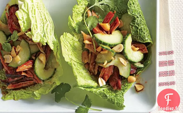 Enveloppements de Chou Coréen avec Salade de Concombre Aigre-Doux