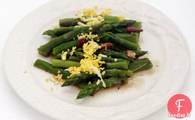 Salade D'Asperges Avec Œuf Dur