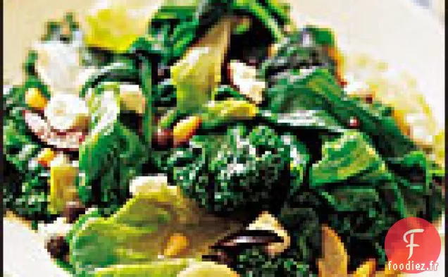 Légumes Verts Mélangés sautés aux Olives et Salata à la Ricotta