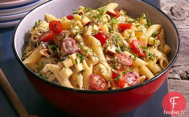 Salade de Pâtes Épicées Au Gouda Fumé, Tomates et Basilic