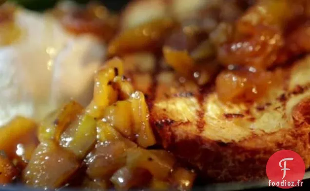 Sundae Brioché aux Pommes Et Au Caramel Grillé