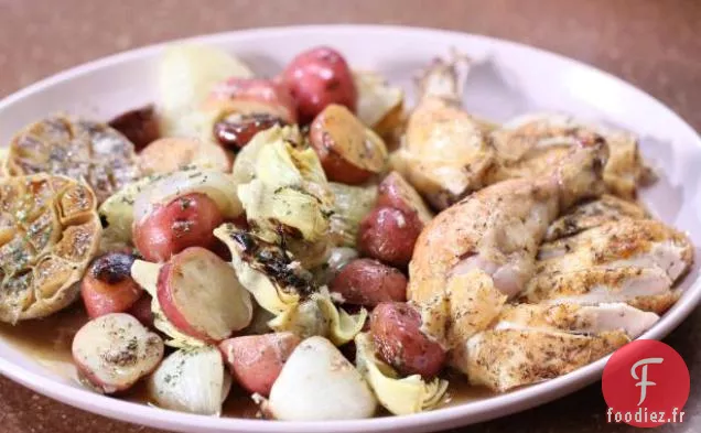 Dîner de Poulet Rôti avec Sauce à l'Ail Rôti