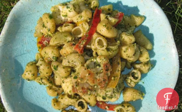 Pâtes Au Chou-Fleur, Poivrons Et Pesto De Noix