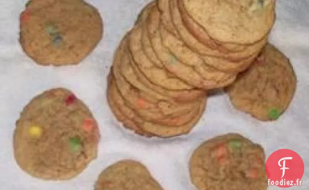 Mini Biscuits au Chocolat Enrobés de Bonbons Au Beurre d'Arachide
