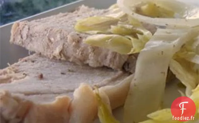 Rôti De Porc Au Chou Pendant La Nuit