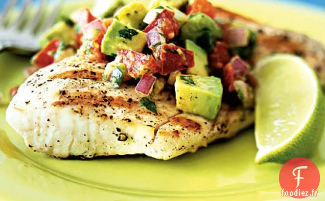 Mahi Mahi Grillé À L'Avocat - Salsa Au Chili