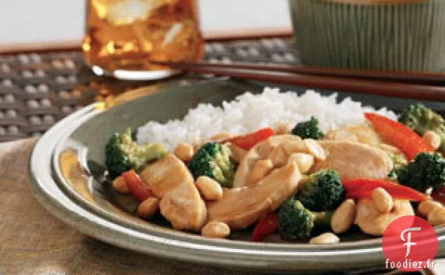 Poulet Asiatique aux Arachides