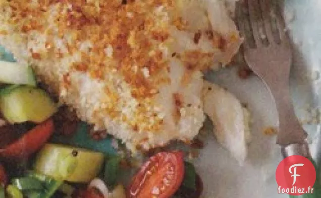 Poisson Garni de Panko avec Salade Grecque Facile
