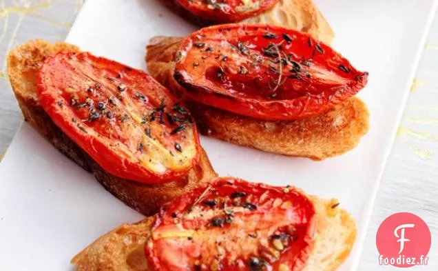 Crostini aux Tomates Rôties au Thym