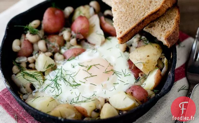 Poêlée De Pommes De Terre Aux Pois Noirs Et À L'Aneth