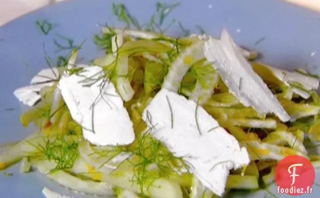 Salade de Fenouil Rasé et Pomme Verte avec Vinaigrette à l'Orange et Salata à la Ricotta